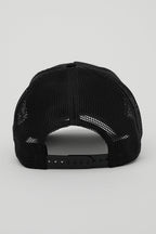 [LIMITLESS_COLOR:BLACK] ALO YOGA District Trucker Hat — BLACK — Vista oficial 2