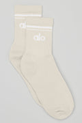 [LIMITLESS_COLOR:BONE] ALO YOGA Unisex Half-Crew Throwback Sock — BONE — Vista oficial 1