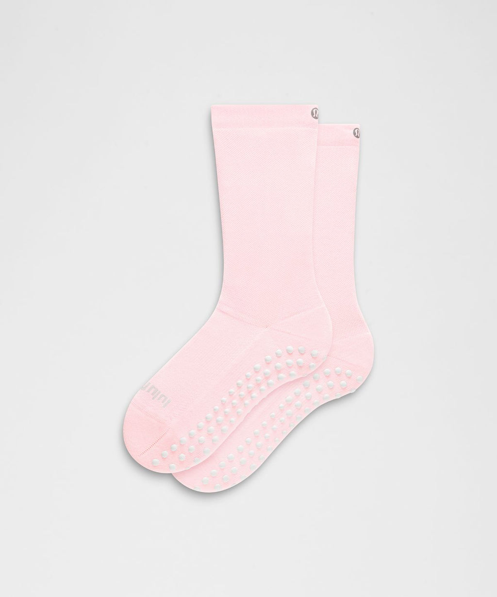 [LIMITLESS_COLOR:PINK PEARL] LULULEMON Unisex Find Your Balance Grip Crew Socks — PINK PEARL — vista oficial 1