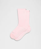 [LIMITLESS_COLOR:PINK PEARL] LULULEMON Unisex Find Your Balance Grip Crew Socks — PINK PEARL — vista oficial 1