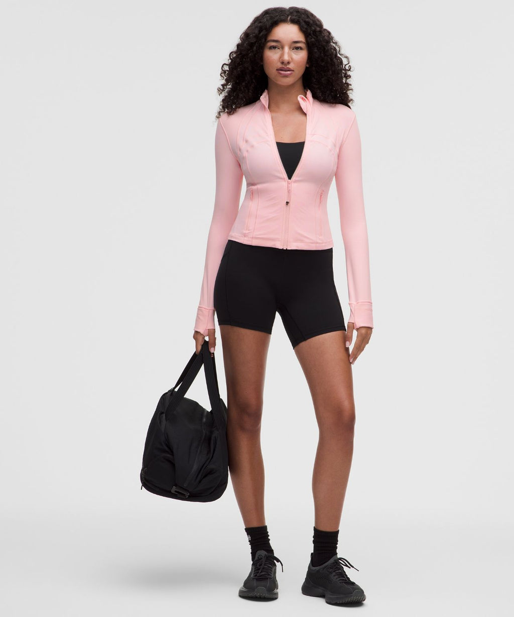 [LIMITLESS_COLOR:PINK PEARL] LULULEMON Define Cropped Jacket *Nulu — PINK PEARL — vista oficial 2
