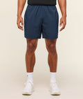 [LIMITLESS_COLOR:NAVY] GYMSHARK Arrival 7" Shorts — NAVY — Vista oficial 1