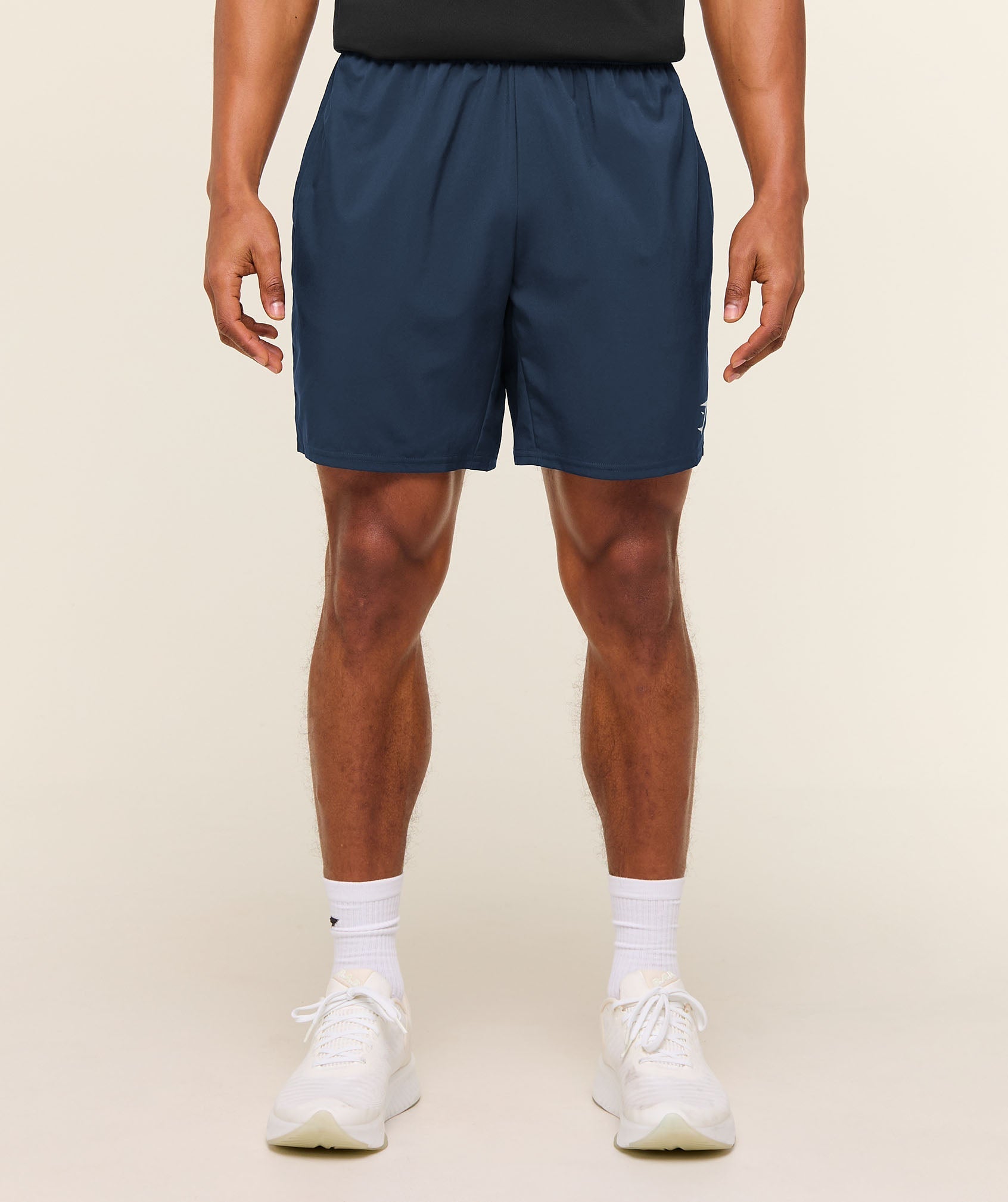 [LIMITLESS_COLOR:NAVY] GYMSHARK Arrival 7" Shorts — NAVY — Vista oficial 1