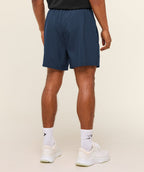 [LIMITLESS_COLOR:NAVY] GYMSHARK Arrival 7" Shorts — NAVY — Vista oficial 2