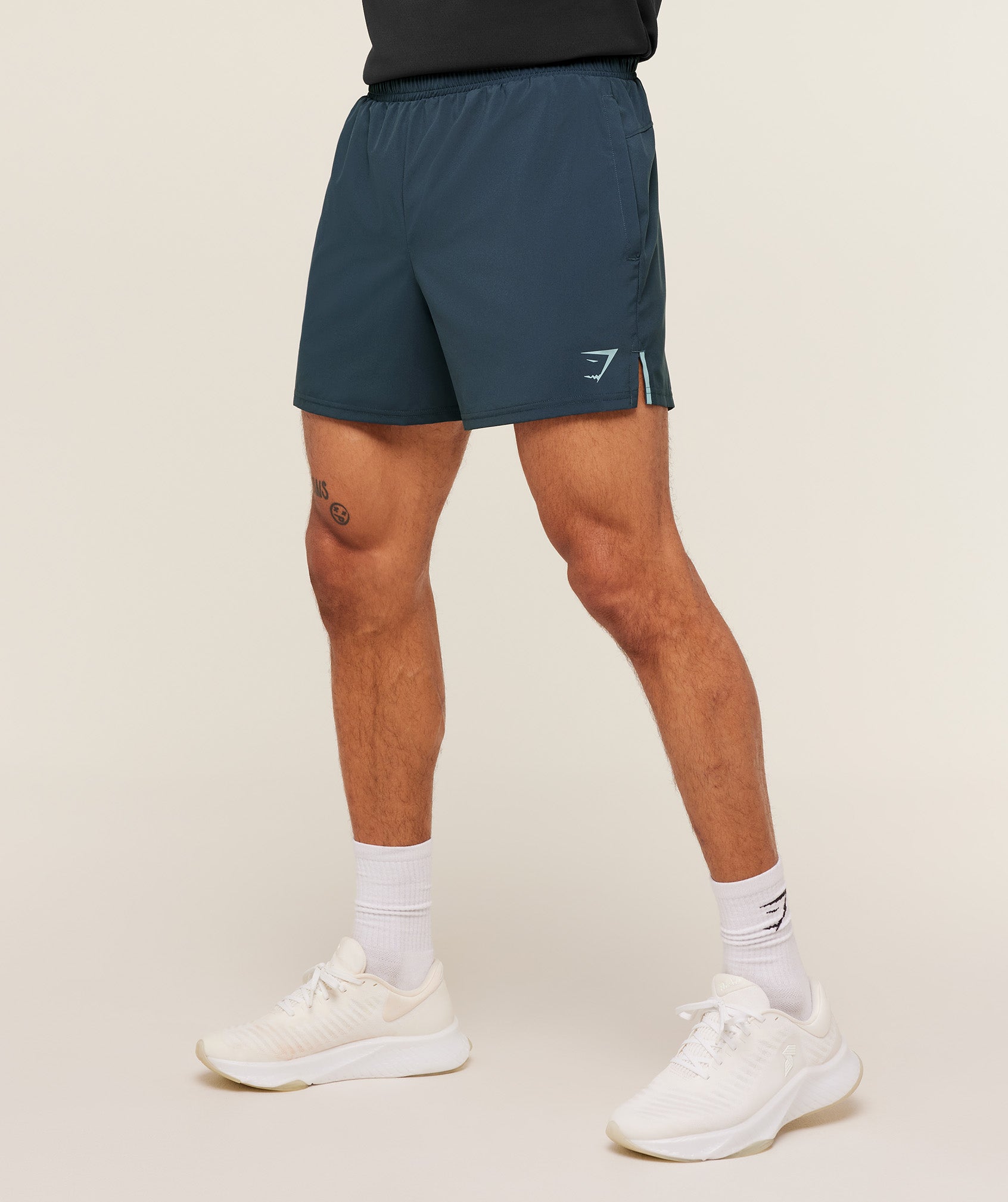 [LIMITLESS_COLOR:STEALTH BLUE FLOW BLUE] GYMSHARK Arrival Contrast Shorts — STEALTH BLUE FLOW BLUE — Vista oficial 1
