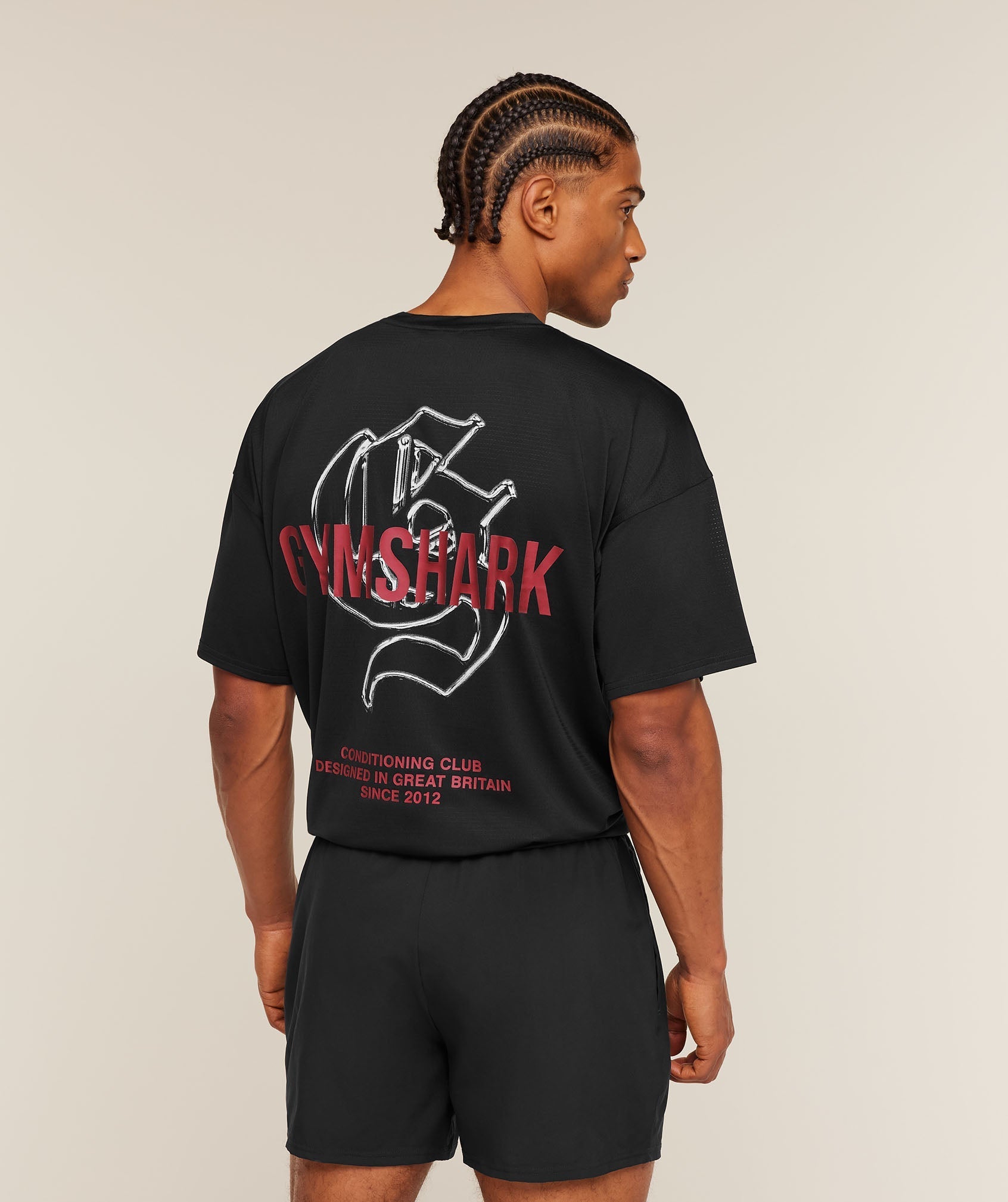 [LIMITLESS_COLOR:BLACK] GYMSHARK Chrome Graphic T-Shirt — BLACK — Vista oficial 1