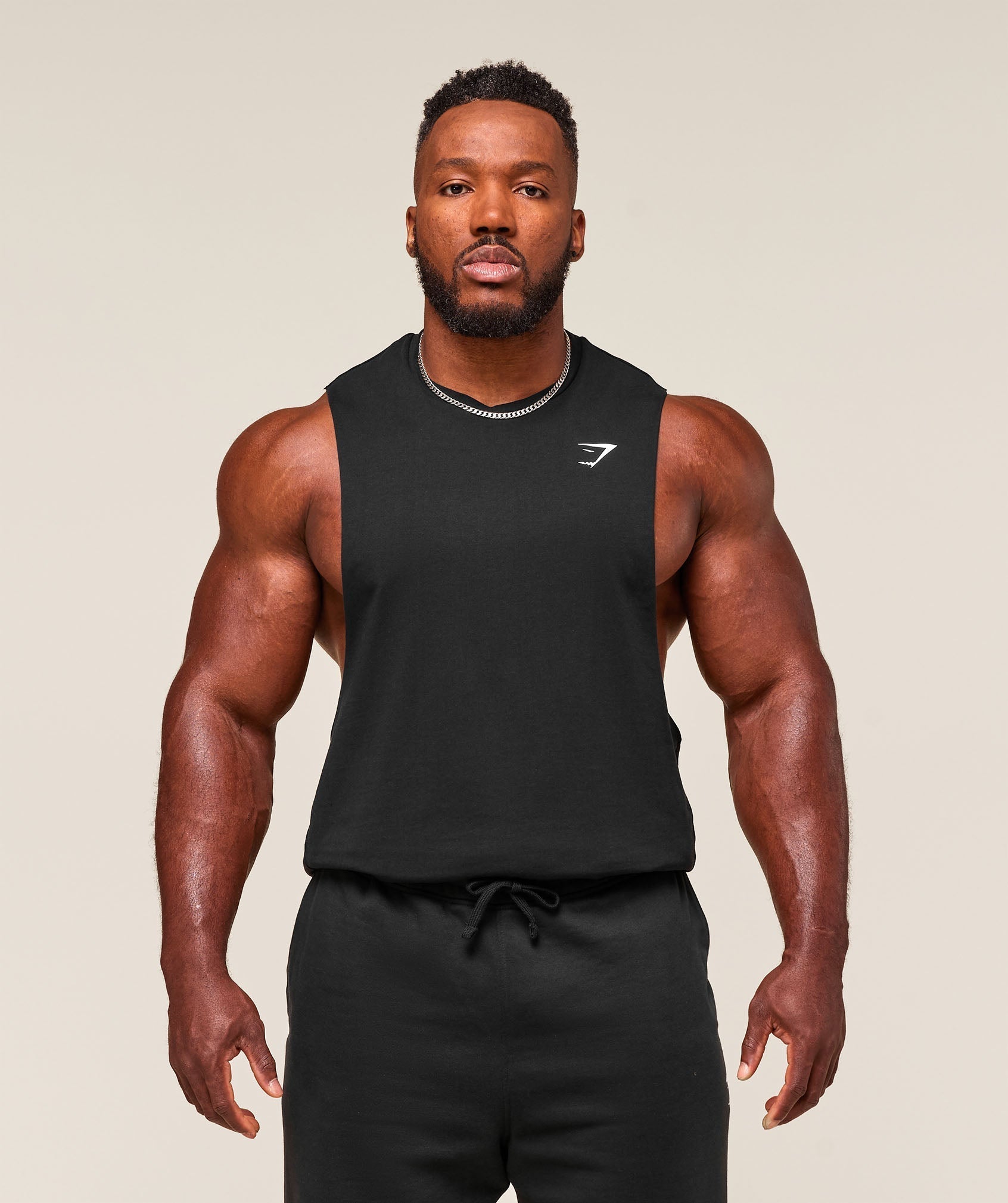 [LIMITLESS_COLOR:BLACK] GYMSHARK Critical 2.0 Drop Arm Tank — BLACK — Vista oficial 1