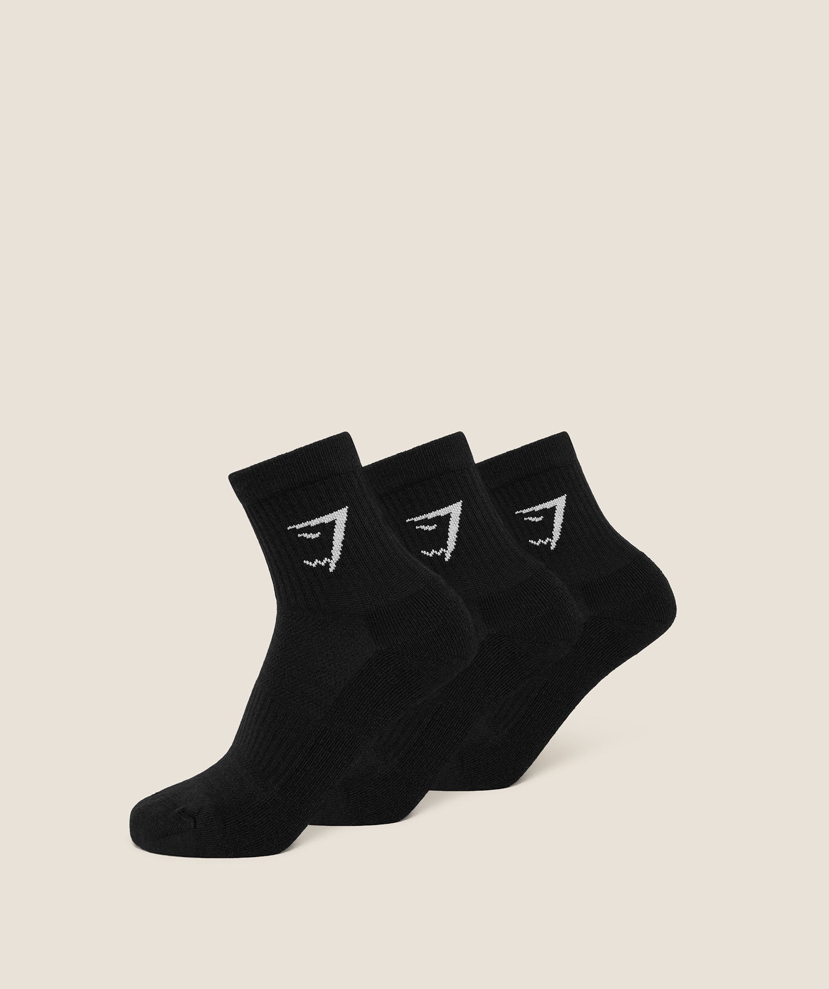 [LIMITLESS_COLOR:GS BLACK] GYMSHARK Midi Socks 3pk — GS BLACK — Vista oficial 1