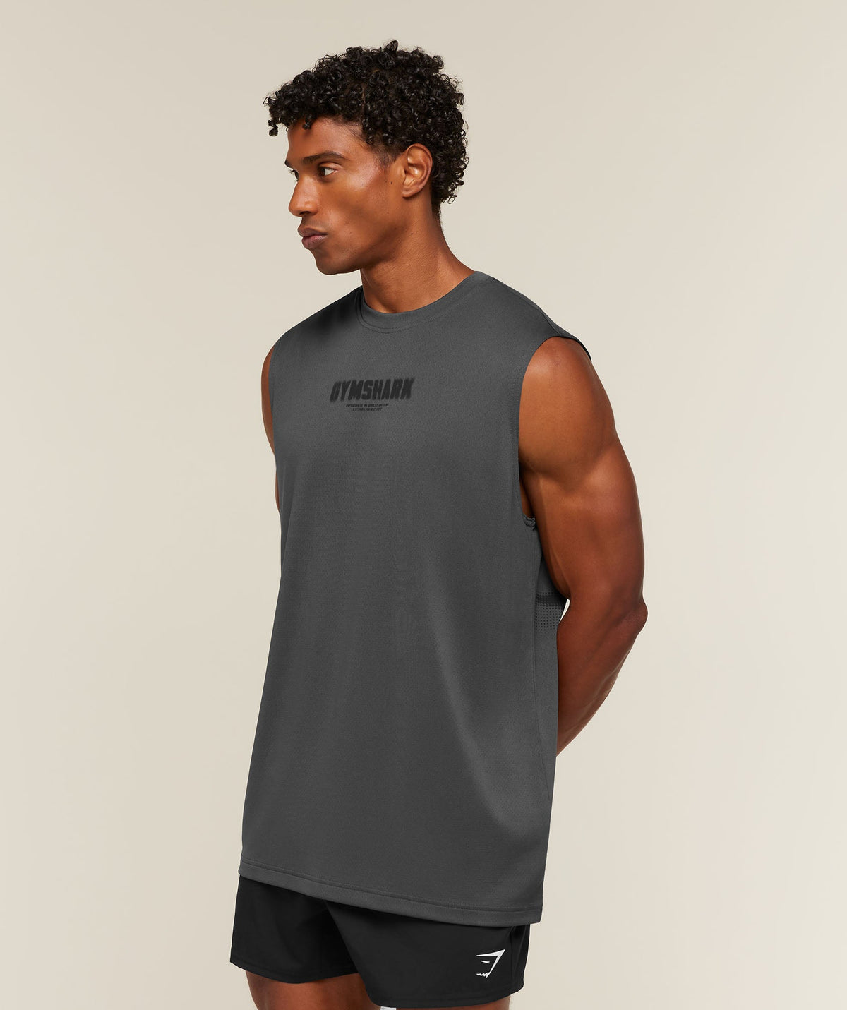[LIMITLESS_COLOR:ONYX GREY] GYMSHARK Motion Blur Graphic Tank — ONYX GREY — Vista oficial 3