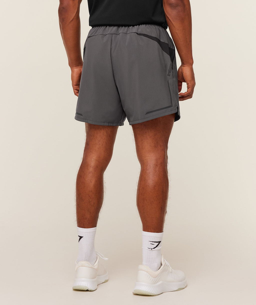[LIMITLESS_COLOR:ONYX GREY] GYMSHARK Movement Sport 5" Shorts — ONYX GREY — Vista oficial 2