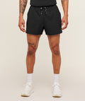 [LIMITLESS_COLOR:GS BLACK] GYMSHARK Weekend 5" Shorts — GS BLACK — Vista oficial 1