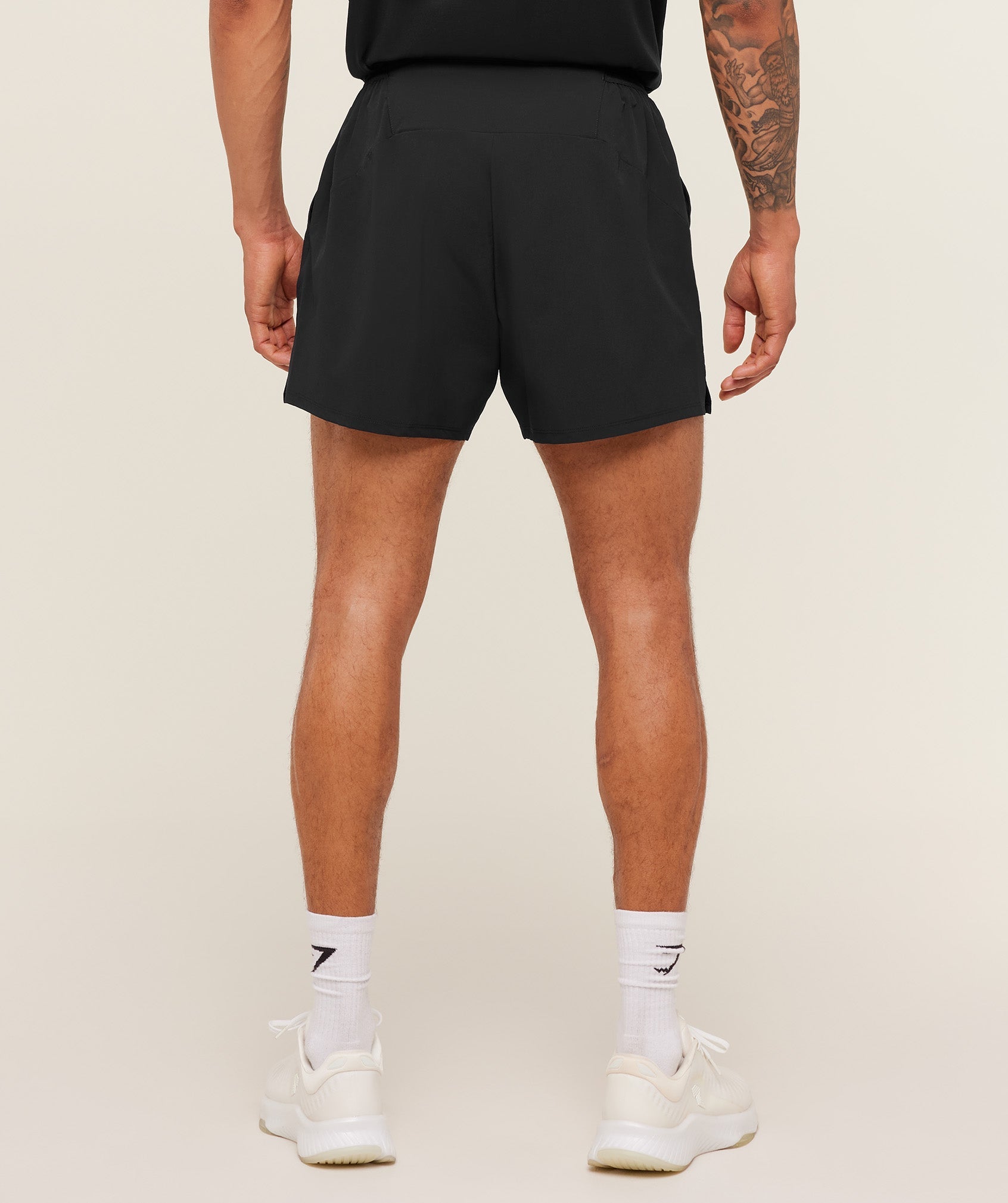 [LIMITLESS_COLOR:GS BLACK] GYMSHARK Weekend 5" Shorts — GS BLACK — Vista oficial 3
