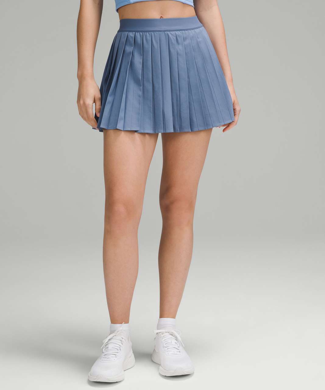 HIGH-RISE PLEATED TENNIS SKIRT - OASIS BLUE