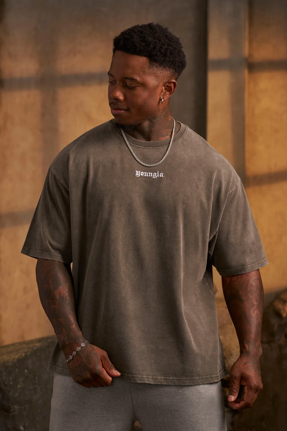 [LIMITLESS_COLOR:CORE RELAXED TEES]
