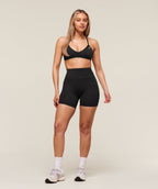 [LIMITLESS_COLOR:BLACK] GYMSHARK Whitney Shorts — BLACK — Vista oficial 3