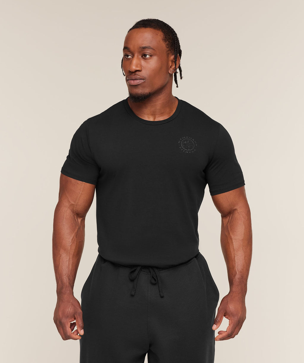 [LIMITLESS_COLOR:BLACK] GYMSHARK Legacy T-Shirt — BLACK — Vista oficial 2