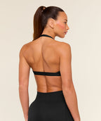 [LIMITLESS_COLOR:BLACK] GYMSHARK Minimal Halterneck Sports Bra — BLACK — Vista oficial 2