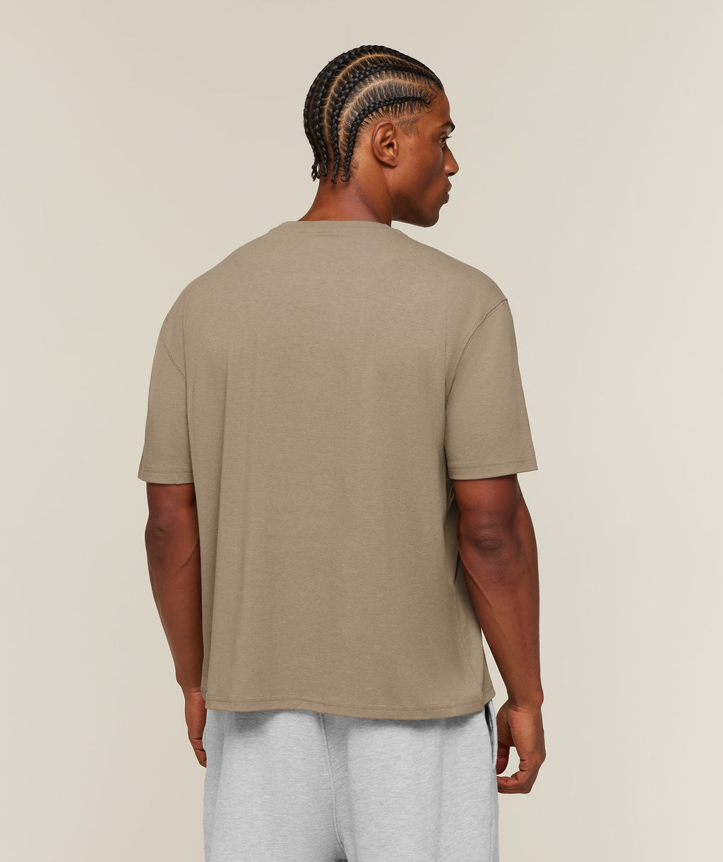 [LIMITLESS_COLOR:LIFESTYLE BROWN] GYMSHARK Campus Crest T-Shirt — LIFESTYLE BROWN — vista 2