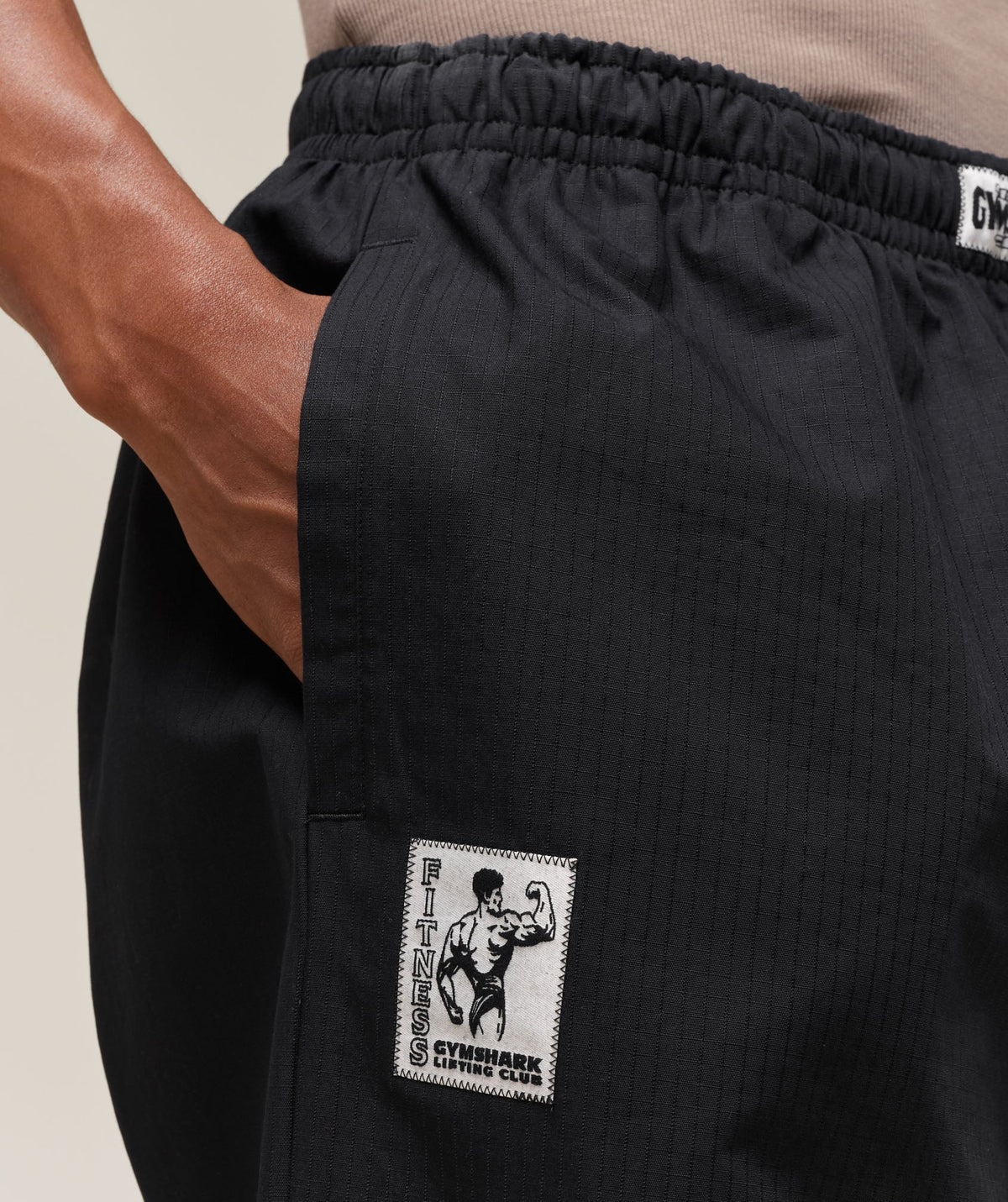 [LIMITLESS_COLOR:BLACK] GYMSHARK Pumper Pants — BLACK — vista 3
