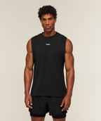 [LIMITLESS_COLOR:BLACK] GYMSHARK Running Boxy Tank — BLACK — vista 1