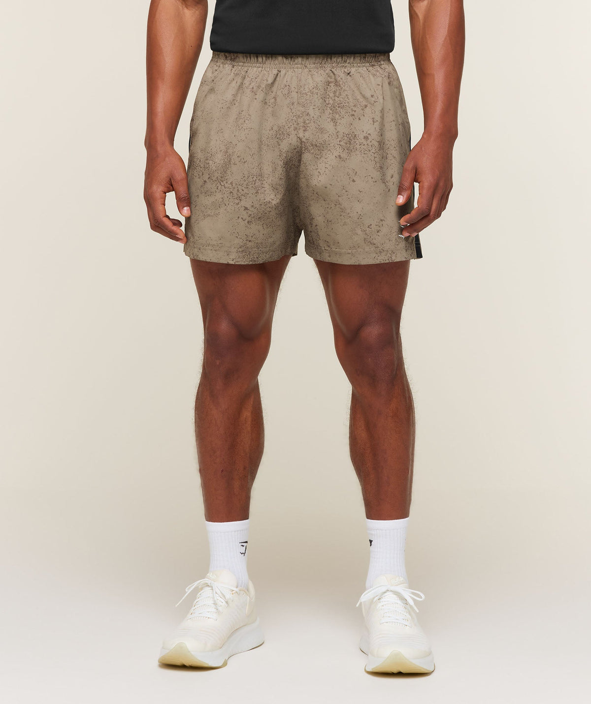 [LIMITLESS_COLOR:LIFESTYLE BROWN/BLACK] GYMSHARK Sport 5" Shorts — LIFESTYLE BROWN/BLACK — vista 3