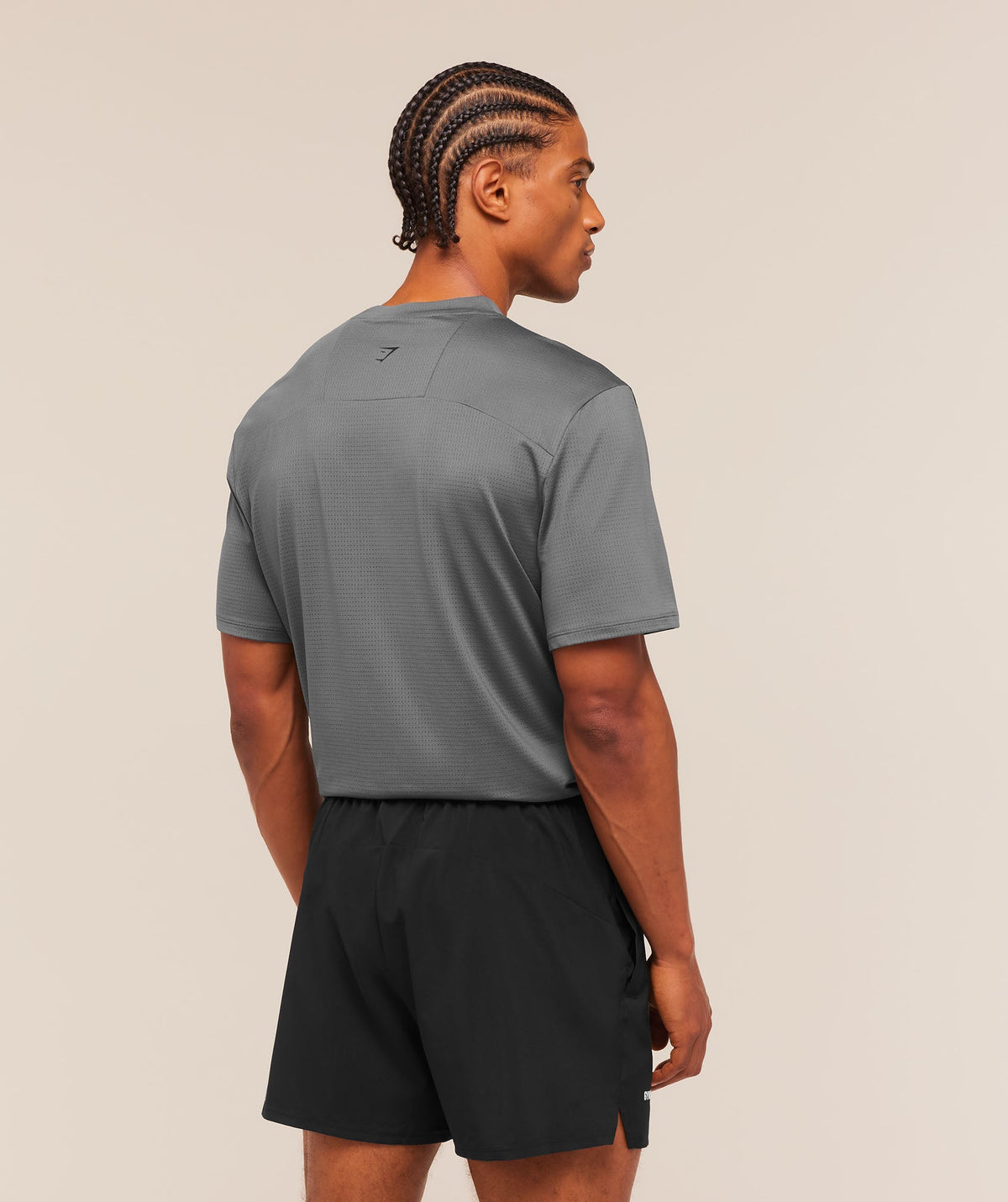 [LIMITLESS_COLOR:DARK GREY] GYMSHARK Train T-Shirt — DARK GREY — vista 2