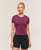 [LIMITLESS_COLOR:STRENGTH PINK] GYMSHARK Training Baby Tee — STRENGTH PINK — vista oficial 1