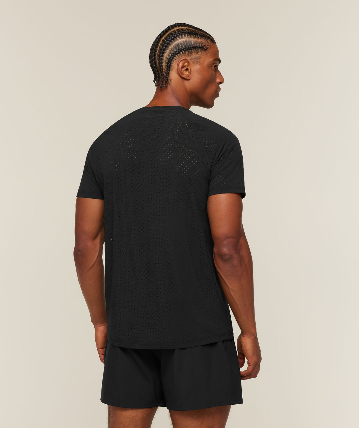 [LIMITLESS_COLOR:BLACK] GYMSHARK Ultra Light Performance T-Shirt — BLACK — vista oficial 2