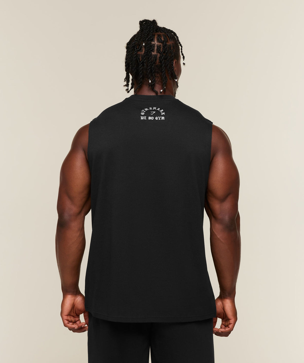 [LIMITLESS_COLOR:BLACK] GYMSHARK Lifting Statue Graphic Tank — BLACK — vista oficial 2