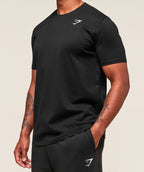 [LIMITLESS_COLOR:BLACK] GYMSHARK Crest T-Shirt — BLACK — vista oficial 3