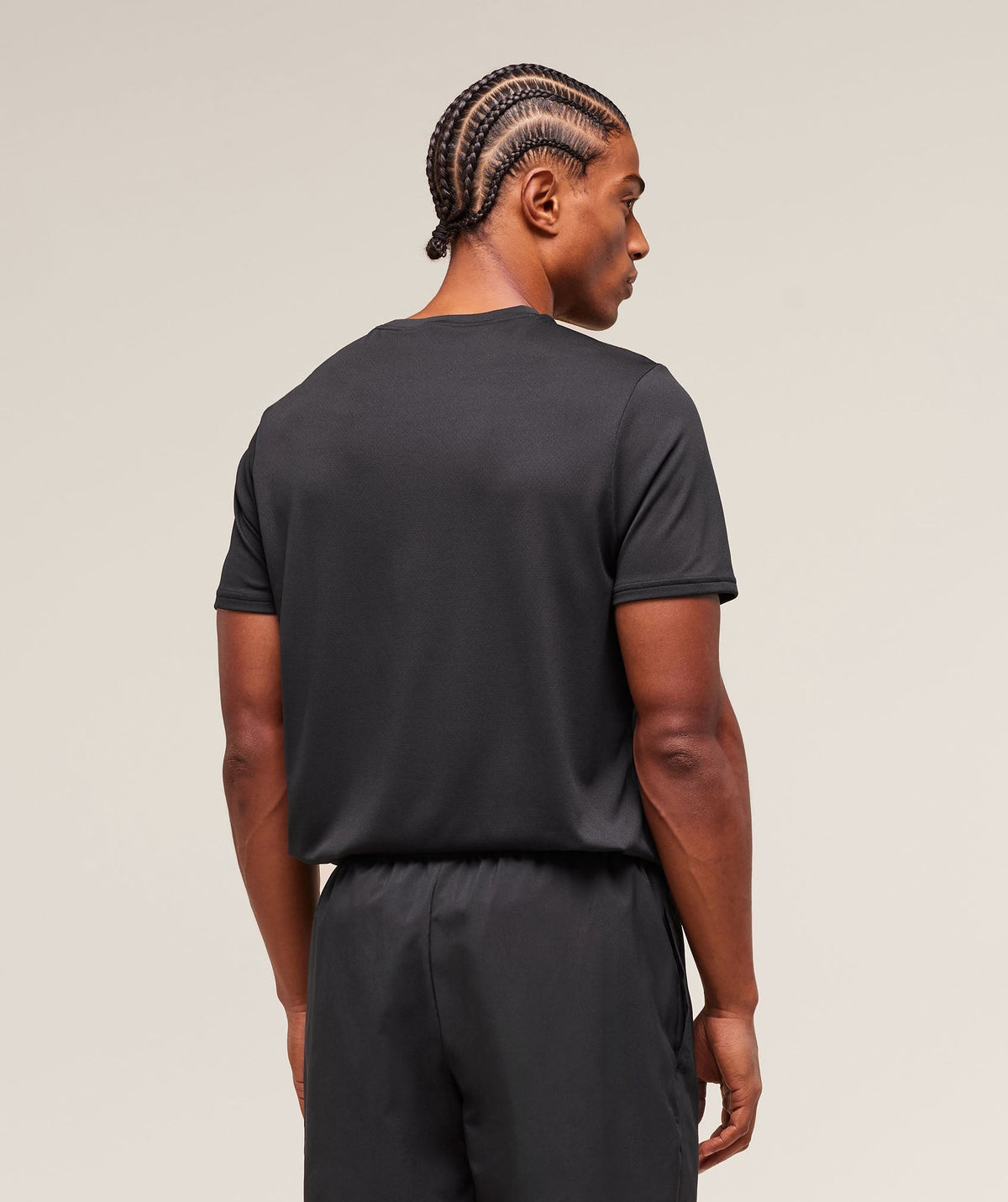 [LIMITLESS_COLOR:BLACK] GYMSHARK Arrival T-Shirt — BLACK — vista oficial 2