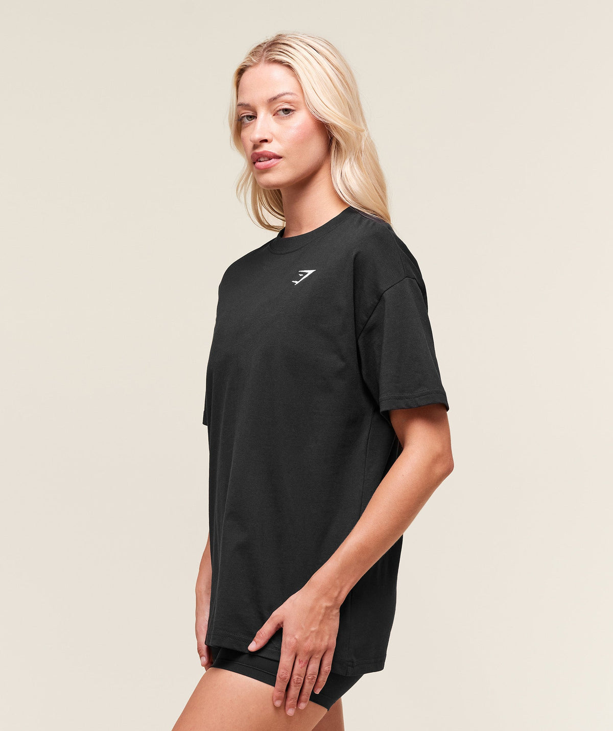 [LIMITLESS_COLOR:BLACK] GYMSHARK Training Oversized T-Shirt — BLACK — vista oficial 3