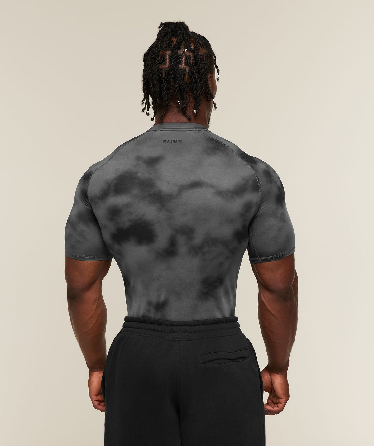 [LIMITLESS_COLOR:DARK GREY] GYMSHARK Element Baselayer T-Shirt — DARK GREY — vista oficial 2