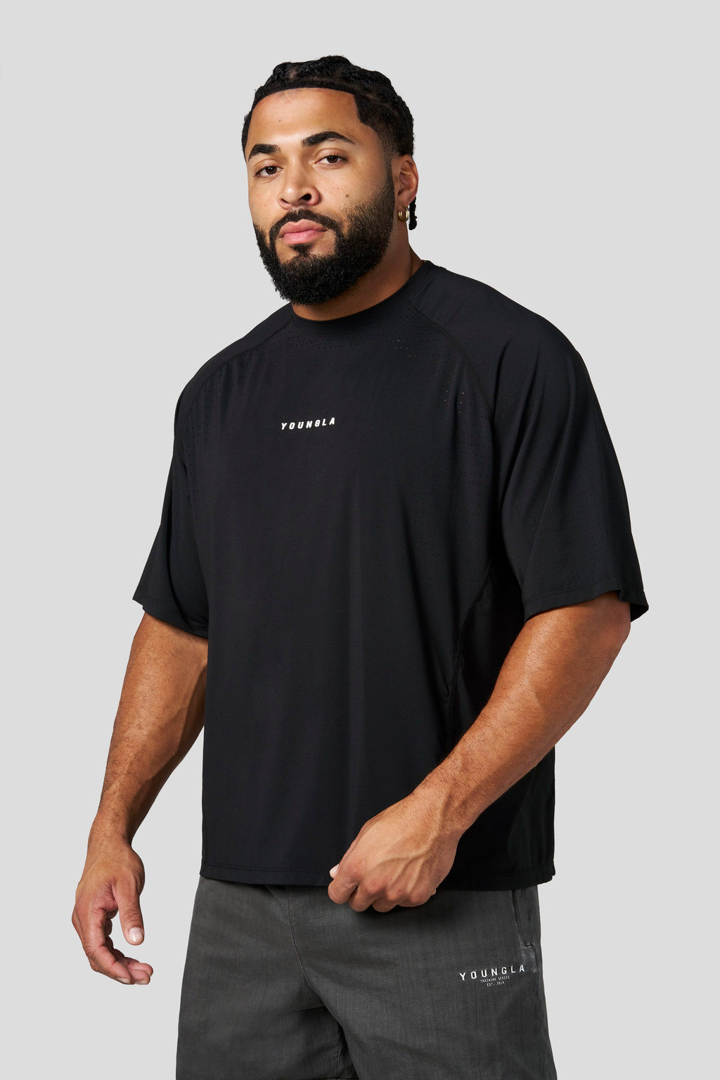 [LIMITLESS_COLOR:BLACK] YOUNGLA 4222 - Motion Training Tees — BLACK — vista oficial 1