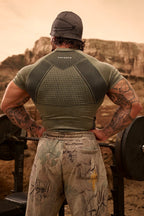 [LIMITLESS_COLOR:GREEN] YOUNGLA 4286 - Gold's Iron Legacy Compression Tees — GREEN — vista oficial 3