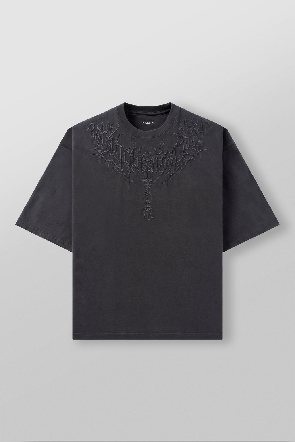 [LIMITLESS_COLOR:CHARCOAL WASH] YOUNGLA 4106 - Dark Wave Tees — CHARCOAL WASH — vista oficial 1