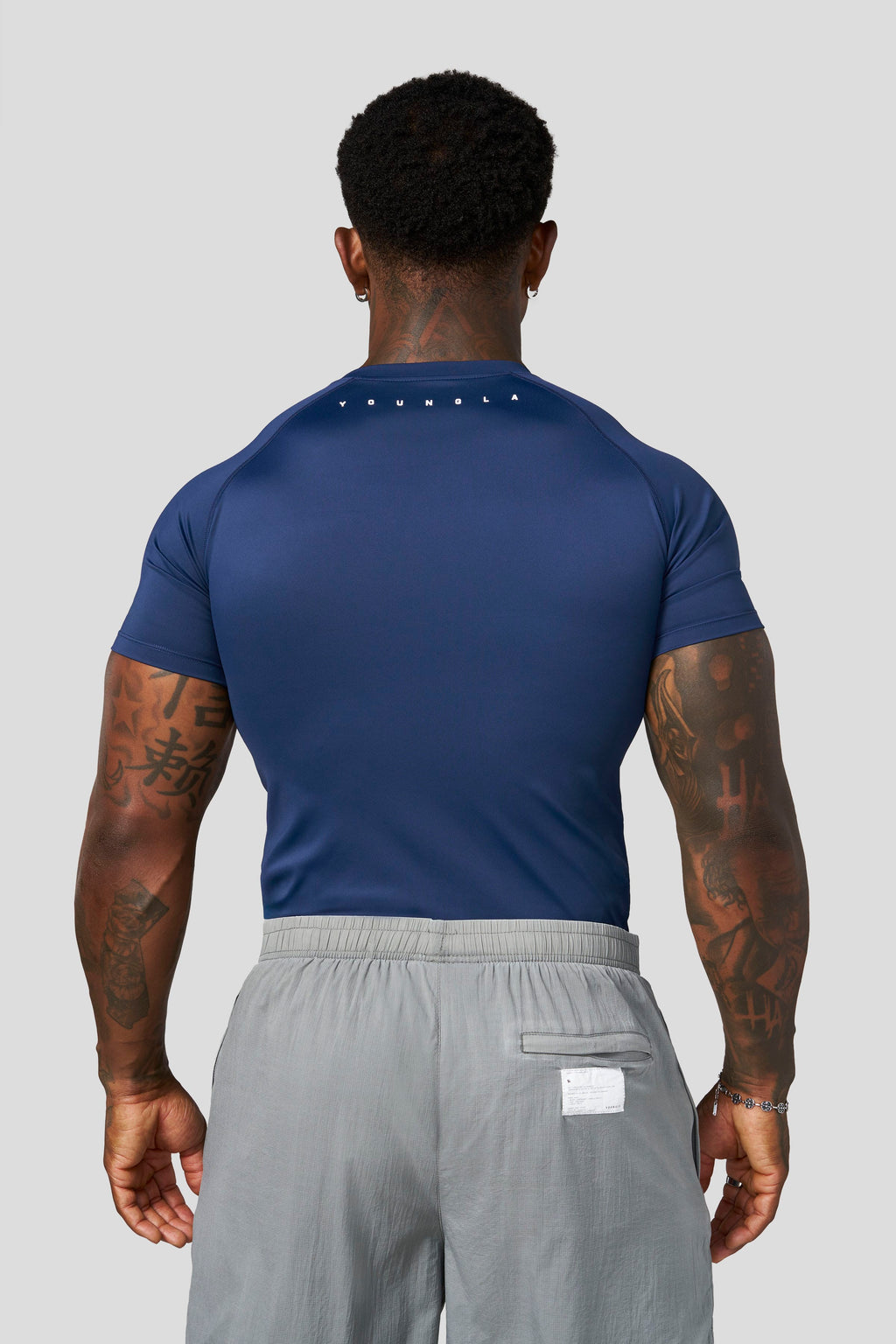 [LIMITLESS_COLOR:NAVY] YOUNGLA 4046 - Form Compression Tees — NAVY — vista oficial 2