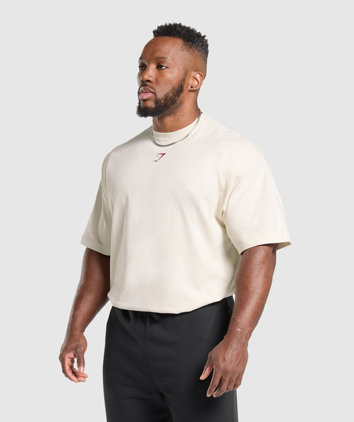 [LIMITLESS_COLOR:OAT WHITE/CONDITIONING RED] GYMSHARK Lifting Club T-Shirt — OAT WHITE/CONDITIONING RED — vista 3